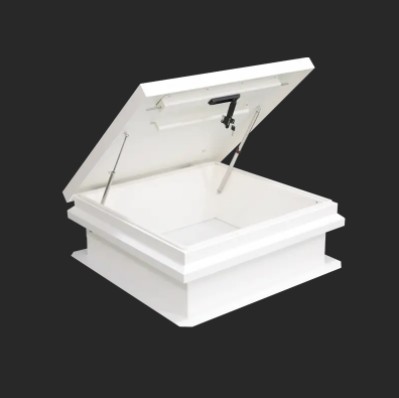 다락방 채광창 주변에서 누수를 처리하는 방법은 무엇입니까?